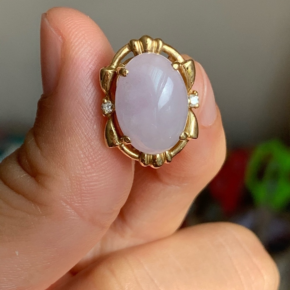 Lavender Jadeite earrings in 14k gold - Picture 2 of 10